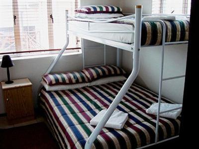 фото отеля Oceans 4 Self Catering Holiday Apartments Durban