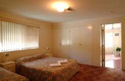 фото отеля Clifford Park Holiday Motor Inn
