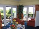 фото отеля Wyndham Newport Overlook