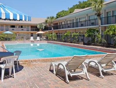 фото отеля Days Inn University Gainesville