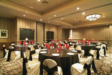 фото отеля Embassy Suites Hotel Charlotte