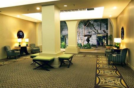 фото отеля Embassy Suites Hotel Charlotte