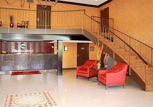 фото отеля Clarion Inn Bradley Airport East Windsor
