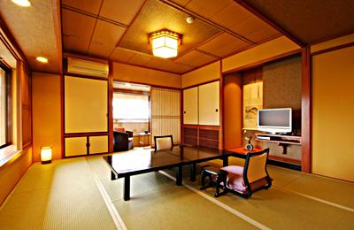 фото отеля Arashiyama Onsen Kyoto