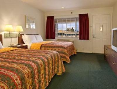 фото отеля Days Inn & Suites Hayward
