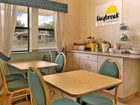 фото отеля Days Inn & Suites Hayward