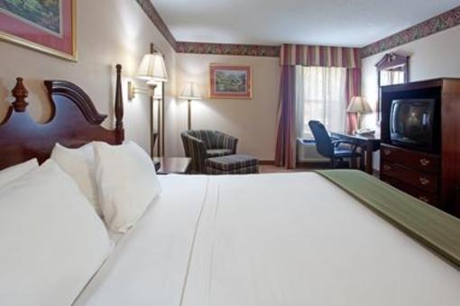 фото отеля Holiday Inn Express Clemmons