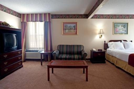 фото отеля Holiday Inn Express Clemmons