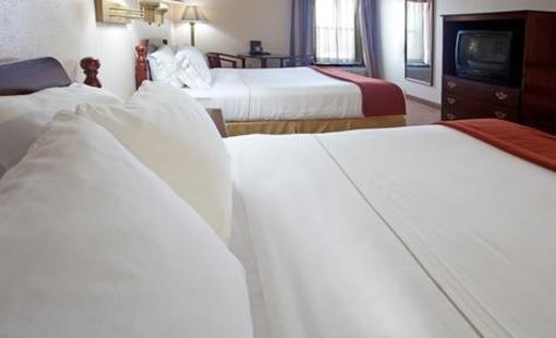 фото отеля Holiday Inn Express Clemmons