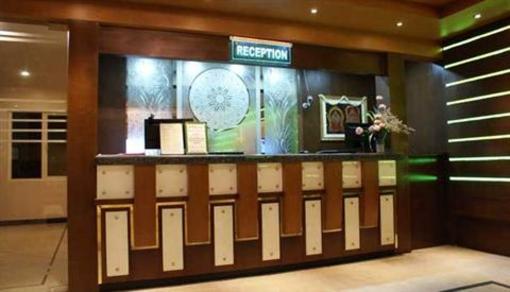 фото отеля Hotel Green Palace Pondicherry