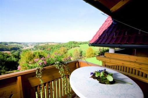 фото отеля Hotel Pension Loipersdorf Oasis