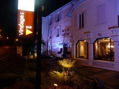 фото отеля Art's Hotel