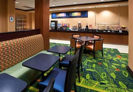 фото отеля Fairfield Inn & Suites by Marriott - Louisville East