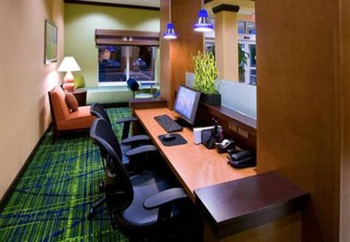 фото отеля Fairfield Inn & Suites by Marriott - Louisville East