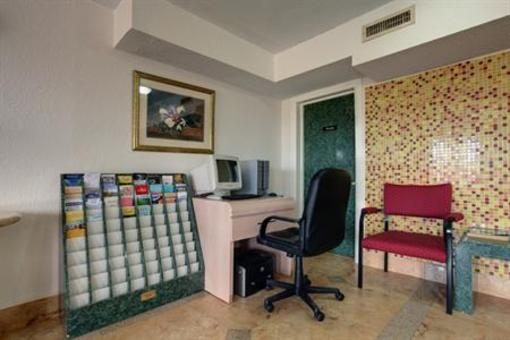 фото отеля America's Best Value Inn Crestview