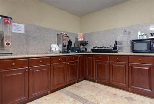 фото отеля America's Best Value Inn Crestview