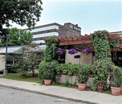 фото отеля Best Western Kelly Inn Saint Cloud