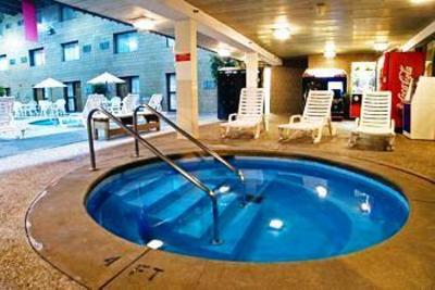 фото отеля Best Western Kelly Inn Saint Cloud