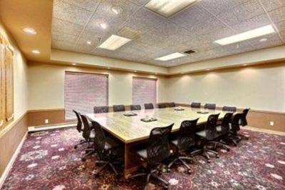 фото отеля Best Western Kelly Inn Saint Cloud