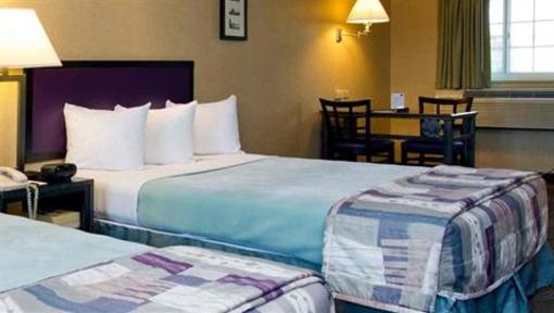 фото отеля Carlton Inn Midway