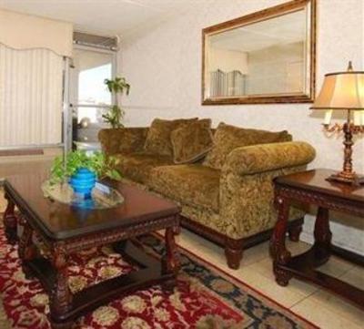 фото отеля Quality Inn Fresno