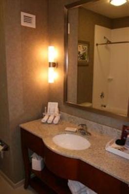 фото отеля Holiday Inn Express Hotel & Suites Westfield