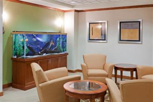 фото отеля Holiday Inn Express Hotel & Suites Westfield