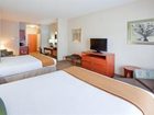 фото отеля Holiday Inn Express Hotel & Suites Westfield