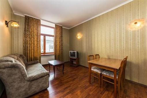 фото отеля Town Hall Square Apartments Kinga
