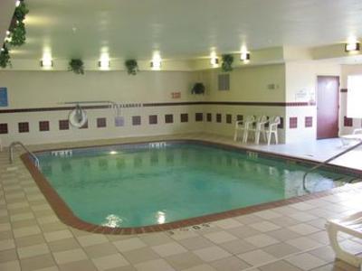фото отеля Holiday Inn Express Hotel & Suites Burlington (Iowa)