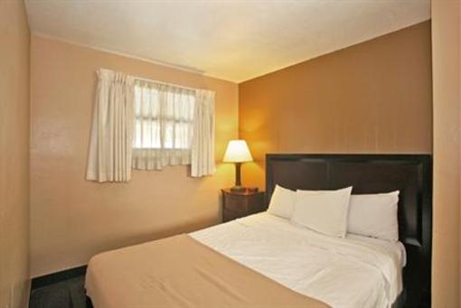 фото отеля Beach Haven Inn