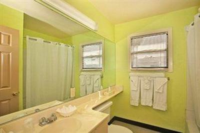 фото отеля Beach Haven Inn