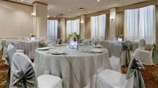 фото отеля DoubleTree by Hilton Hotel Dallas - Campbell Centre