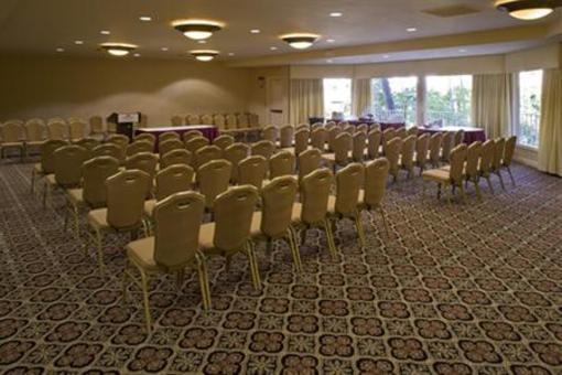 фото отеля Crowne Plaza Hotel San Diego - Mission Valley