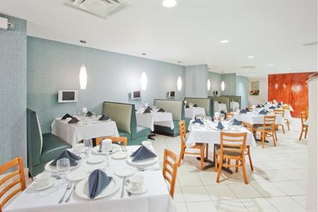 фото отеля Holiday Inn Atlanta Roswell