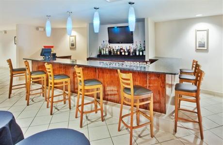 фото отеля Holiday Inn Atlanta Roswell