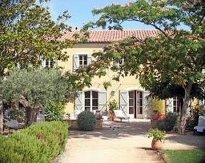 фото отеля Hotel Le Canoubie Six-Fours-les-Plages