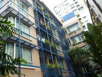 фото отеля Silom Convent Garden