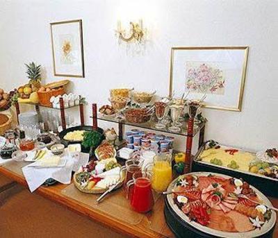 фото отеля Park Hotel Am Lindenplatz