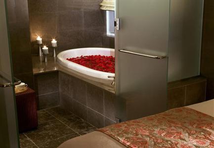 фото отеля Palm Beach Marriott Singer Island Beach Resort & Spa