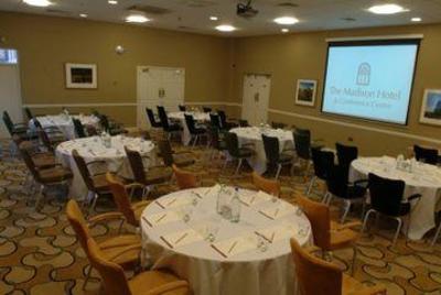 фото отеля Madison Hotel Swindon