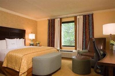 фото отеля Doubletree Hotel Boston/Bedford Glen