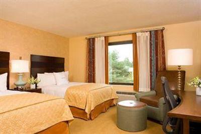 фото отеля Doubletree Hotel Boston/Bedford Glen
