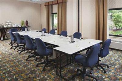 фото отеля Doubletree Hotel Boston/Bedford Glen