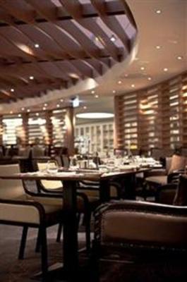 фото отеля Hilton London Heathrow Airport Terminal 5
