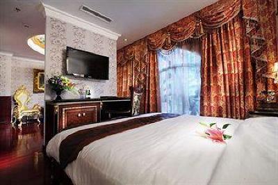 фото отеля Hotel A&EM 19 Dong Du