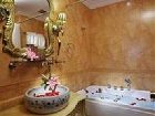 фото отеля Hotel A&EM 19 Dong Du