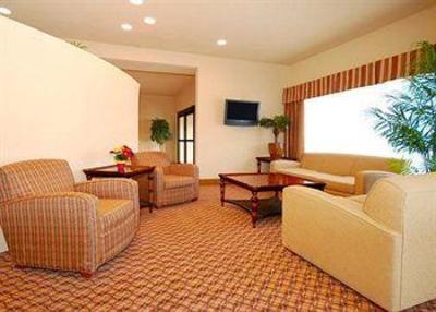 фото отеля Comfort Suites North IH 35