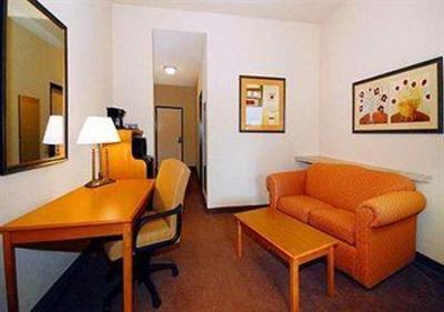 фото отеля Comfort Suites North IH 35