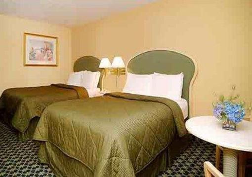 фото отеля Quality Inn Universal Studios Area
